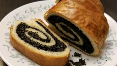 Homemade poppy seed filling is rolled up inside a buttery yeast dough and baked until golden brown. The recipe yields 2 filled loaves. Poppyseed Roll Recipe, Poppy Seed Roll, Poppy Seed Filling, Poppy Seed Bread, Nut Rolls, Ukrainian Recipes, Czech Recipes, Jelly Rolls, Hungarian Recipes