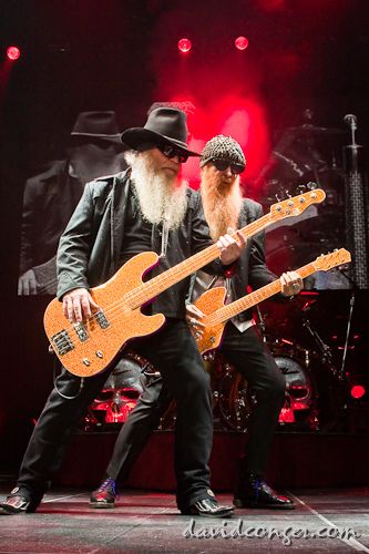 All sizes | ZZ Top at Comcast Arena | Flickr - Photo Sharing! Billy Gibbons, Zz Top, Musica Rock, Southern Rock, I'm With The Band, Mötley Crüe, Guitar Hero, Rock Legends, Ozzy Osbourne