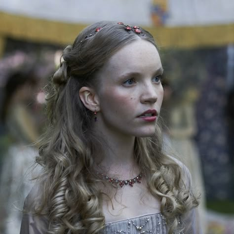 Tamzin Merchant as Katherine Howard Tamzin Merchant Tudors, Tazmin Merchant, Katherine Howard The Tudors, Katherine Howard Aesthetic, Catherine Howard The Tudors, Kathrine Howard, Katheryn Howard, Tamzin Merchant, Catherine Howard