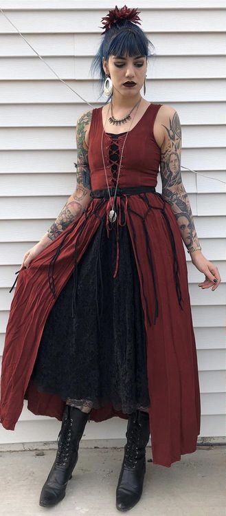 Ren Faire Dress, Gothic Gowns, Witchy Outfits, Ren Faire Outfits, Style Inspiration Edgy, Fair Outfits, History Fashion, Witchy Fashion, Witch Outfit