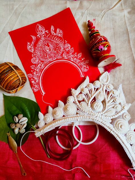 Bengali Traditional Aesthetic, Bengali Wedding Mukut Design, Bengali Bride Mukut Design, Hand Kolka Design, Bengali Wedding Aesthetic, Bengali Kolka Design, Bridal Kolka Design, Bengali Traditional Look, Bengali Wedding Decoration