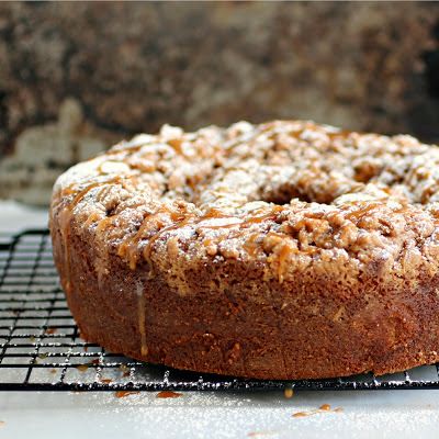 Apple Sour Cream Cake, Coffee Cake Bundt, Apple Coffee Cake, Cake Bundt, Bundt Recipes, Apple Coffee, Coffee Cake Recipes Easy, Apple Coffee Cakes, Streusel Coffee Cake