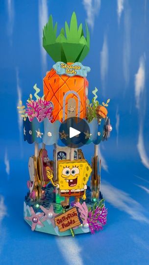 4.6K views · 260 reactions | With this beautiful project, I feel like I’ve graduated from the SpongeBob theme.   Infinitas gracias a la mejor profesora @kimavc sin tu ayuda y conocimiento  no hubiera podido sacar este proyecto adelante 💙💙  #spongebob #spongebobbirthday #spongebobsquarepants #carousel #spongebobcarousel   #spongebobparty #spongebobpartydecor #centerpieces #spongebobcenterpiece #partyideas   . . . . . . .   . . . . . . . . . . . . . #customgableboxes #gableboxes #spongebobpartyideas #partyfavors #kidspartyideas #kidspartyplanner #eventplanner #bobesponja #frozenbirthdayparty  #partycake #safaritheme #spidermanbirthday #encantoparty #spongebobcake #mermaidparty #cocomeloncake #sweetone  #partydecor #spongebobcaketopper #spongebobtheme | Liz 🙋🏻‍♀️| Birthday Party Decor | P Run Movie, Spongebob Theme, Melon Cake, Spongebob Cake, Kids Party Planner, The Spongebob, Spongebob Party, Spongebob Birthday, Gable Boxes