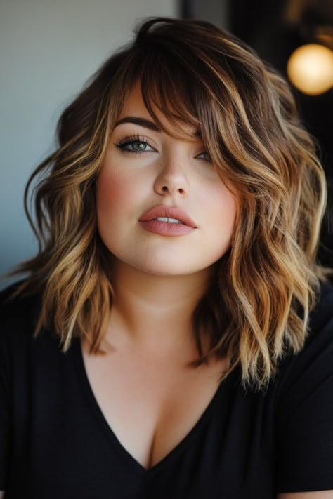 13 Plus Size Hairstyles To Boost Your Confidence - NeedleStar Medium Hair Plus Size, Haircut For Plus Size, Shoulder Length Hair For Plus Size Women, Hairstyle Round Face Plus Size, Medium Length Haircut Plus Size Women, Plus Size Shoulder Length Hair, Short Haircut Brunette, Bangs Chubby Face, Bangs Plus Size Face