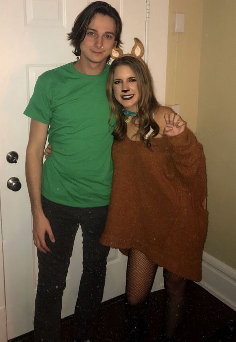 Scooby Doo and Shaggy! Scooby Do Makeup Dog, Womens Scooby Doo Costume, Scooby Doo Halloween Makeup, Scooby Doo Dog Costume Women, Female Scooby Doo Costumes, Shaggy And Scooby Costumes Couple, Scooby And Shaggy Costume, Shaggy Scooby Doo Costume, Scooby Doo Costumes Women