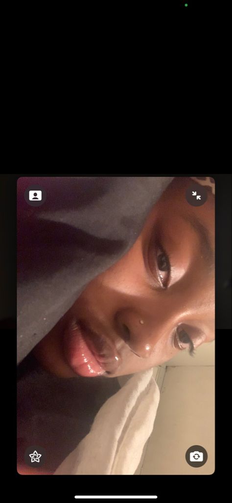 #facetime #ft #picture #blackgirl Facetime With Girlfriend, Facetime Snap, Facetime Girlfriend, Face Time Call Pics, Facetime Screenshots, Fake Facetime Call, On Facetime With Bae, Facetime With Boyfriend, Couple On Facetime