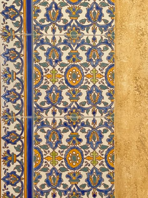 Mediterranean Aesthetic Wallpaper, Moroccan Astethic, Meditarrenean Aesthetic, Blue Mediterranean Aesthetic, Moroccan Summer Aesthetic, Italian Pattern, Pretty Tiles, Summer Aesthetics, Glass Photography