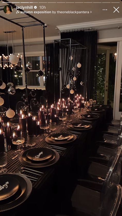 24th Birthday Dinner Ideas, Men Elegant Birthday Party, Classy Party Ideas Birthday, Black Birthday Decorations Party Ideas, 30 Birthday Table Decoration, Men’s Birthday Dinner Decor, Black And Silver Birthday Dinner Party, Black Sparkle Party Theme, House Party 30th Birthday