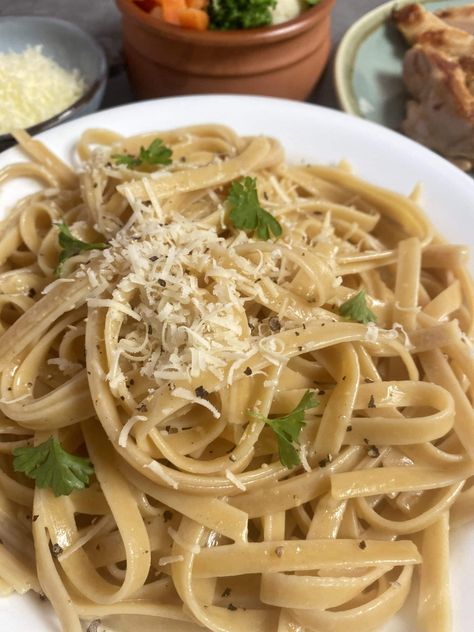 Alfredo Sauce Without Cream Heavy Cream Alfredo Sauce, Alfredo Sauce Without Heavy Cream, Alfredo Sauce Without Cream, Quick Pasta, Pork N Beans, Creamy Recipes, Dessert Salads, Super Bowl Food, Vegetarian Paleo