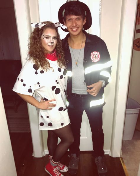 Adult Dalmation Costume Diy, Diy Dalmatian Costume, Dalmation Costume, Adult Costumes Diy, Dalmatian Halloween, Diy Costumes Kids Boys, Dalmatian Costume, Halloween Costumes For Work, Diy Costumes Women