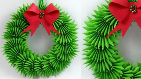 Welcome viewers, Sometimes paper flowers are better than real ones because they last longer and do not need maintenance. They are also great decorations for house parties. Today let's celebrate with flower craft, these paper gifts flower make everything better. Christmas Decor Paper Crafts, Christmas Decor Ideas Paper, Paper Wreath Diy Christmas, Origami Reindeer, Paper Christmas Wreath, Paper Wreath Diy, Couronne Diy, Wreath Paper, Christmas Wreath Diy