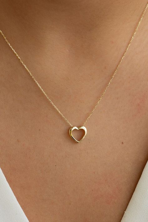 14k Gold Solid Heart Necklace, Delicate Heart Necklace,14k Solid Heart Gold Necklace,Heart Necklace, Gold Layering Necklace, Love Necklace is a special design for heart necklaces, it is suitable for daily use as well as special occasions.  More details; Our product weighs 1.66 gr and the chain length is 42 cm. There may be +/- 0.15 change in gram information due to production. Your products will be shipped with free shipping UPS express within 1-3 business days. Quality control has been done. Ou Sacred Heart Necklace, Dainty Heart Necklace, Pretty Jewelry Necklaces, Evil Eye Necklace Gold, Photographie Inspo, Gold Heart Necklace, Classy Jewelry, Jewelry Lookbook, Christmas Gift Idea