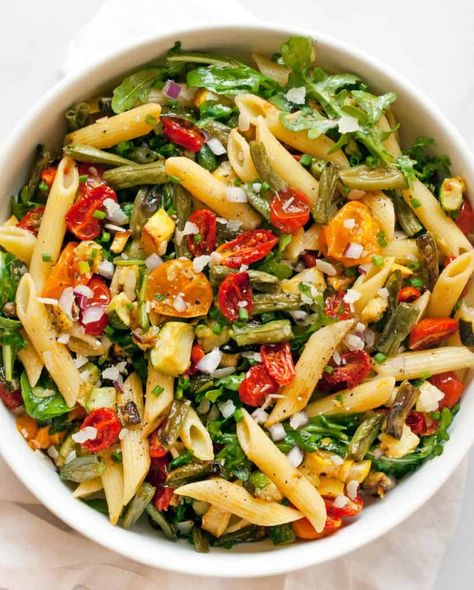 Roasted Tomato Zucchini Squash Pasta Salad | Last Ingredient Zucchini Squash Pasta, Squash Pasta Salad, Zucchini Pasta Salad, Zucchini And Squash, Zucchini Aubergine, Zucchini Recipes Healthy, Eggplant Zucchini, Zucchini Tomato, Roast Zucchini