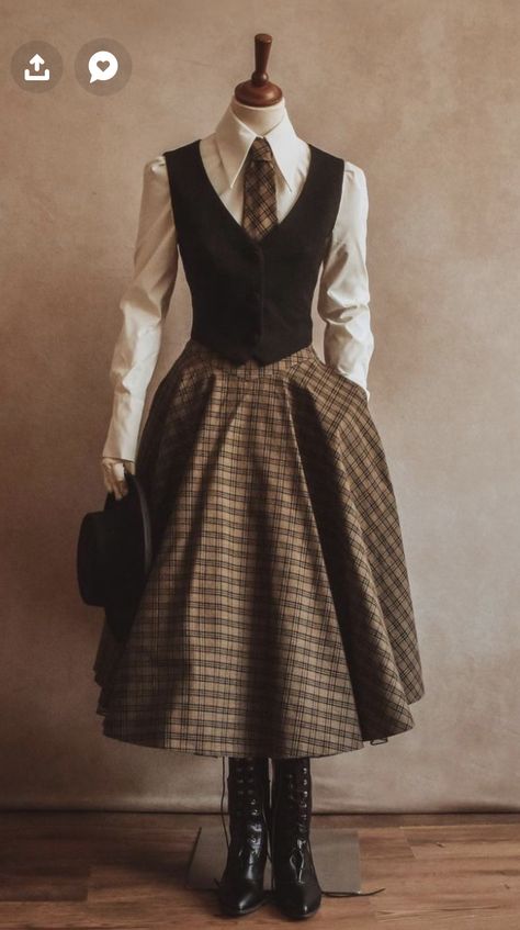 Victorian Detective Outfit, Victorian Academia Outfits, Dark Academia Fantasy Outfit, Colourful Academia Outfit, Dark Academia Party Outfit, Victorian School Uniform, Oc Outfit Ideas Female, Vintage Dark Academia Outfit, Librarian Aesthetic Outfit