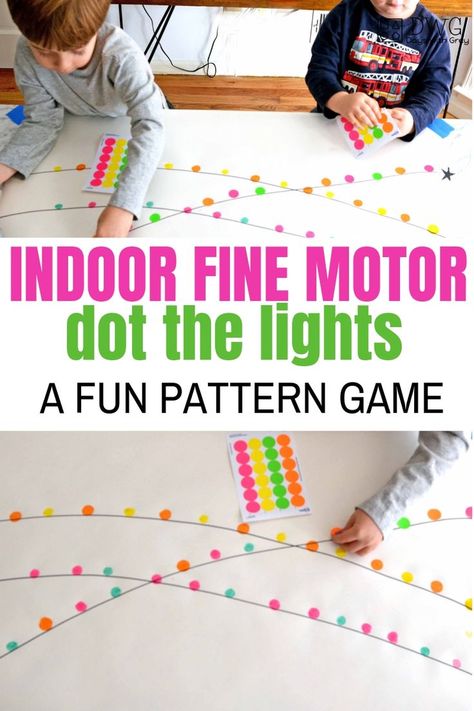 Fine motor easy Christmas activities for kids Kids Games Indoor, Classroom Stations, Kid Games Indoor, Breakfast Invitation, Beach Activity, Games Indoor, September School, Toddler Math, Thanksgiving Games For Kids