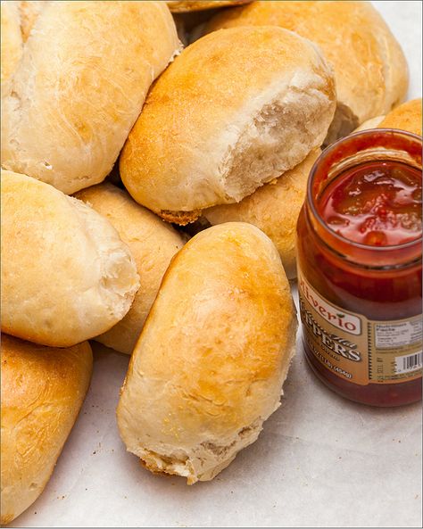 Peporoni Rolls, Wv Pepperoni Rolls, Wv Pepperoni Rolls Recipe, West Virginia Pepperoni Rolls Recipe, Homemade Pepperoni Rolls, Pepperoni Rolls Recipe, Pepperoni Roll, Pepperoni Rolls, Tried And True Recipes