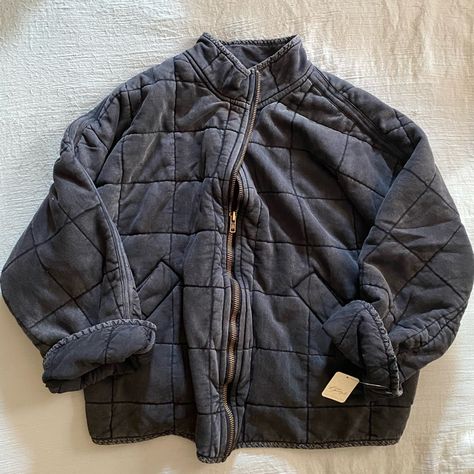 Free People Dolman Quilted Knit Jacket Medium Nwt Dolman Quilted Knit Jacket Outfit, Free People Jackets, Free People Dolman Quilted Jacket, Quilted Clothes, Quilt Jacket, Free People Jacket, Shadow Puppets, Junior Year, Pretty Clothes