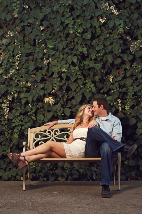 Love Family Photo Poses On Bench, Engagement Photos Seated, Poses On A Bench Photo Ideas, Engagement Photos Ideas Short Guy, Anniversary Poses Ideas Couple Pics, Country Engagement Photos, Pictures Engagement, Engagement Photography Poses, Couple Engagement Pictures