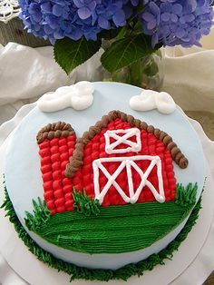 Farm Animal Cakes Buttercream, Easy Farm Theme Birthday Cake, Farm Birthday Smash Cake, Farm Animal Themed Birthday Cake, Barnyard Cakes For Boys, Smash Cake Farm Theme, Farm Themed Smash Cake, Barnyard Cake Ideas, Barn Cakes For Kids