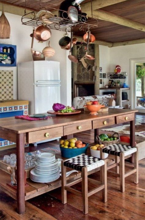 Awesome Eco & Etno Style In Brazil Houses Creative Kitchen Ideas, Casa Vintage, Bella Bella, Cozy Kitchen, Cottage Kitchen, Beautiful Kitchens, Kitchen Style, Country Kitchen, Country Cottage