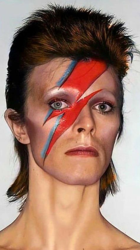 Ziggy Stardust Costume, David Bowie Makeup, Glam Rock Makeup, David Bowie Costume, David Bowie Fashion, Rock Makeup, Party Make-up, 80s Makeup, Bowie Art