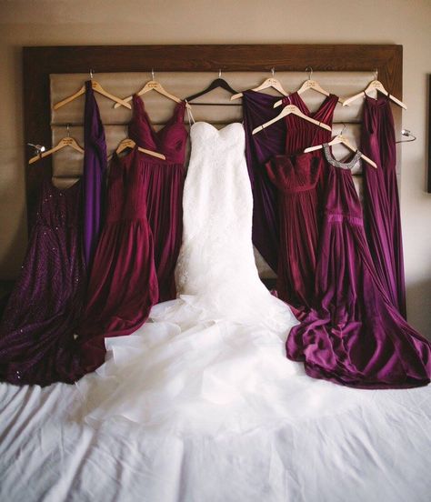 Wedding Colors Burgundy, Wedding Ideas Burgundy, Burgundy Wedding Ideas, Trendy Wedding Colors, Plum Bridesmaid, Plum Bridesmaid Dresses, Wedding Bridesmaids Dresses Blue, Jewel Tone Wedding, Burgundy Bridesmaid