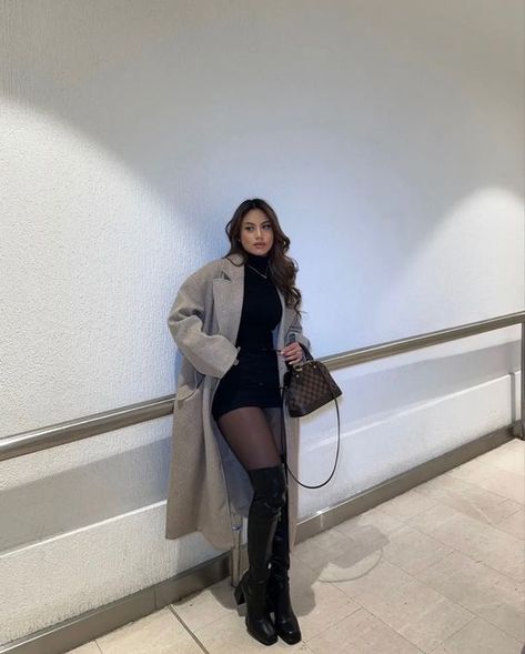 2. Fashion: #fashion, #style, #outfitinspiration, #beauty Cold Chicago Outfits, Heels With Casual Outfits, One Piece Fall Outfit, Fall Outfits Aesthetic Women, Vegas Winter Outfit Ideas Classy, Winter Conservative Outfits, Manhattan Outfit Winter, White Christmas Outfits For Women, Ny Dinner Outfit