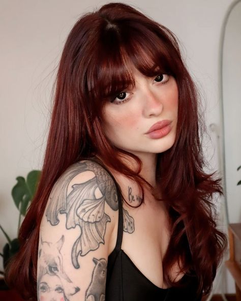 Goth Auburn Hair, Mohagni Hair Color, Auburn Long Bob, Ginger Goth Aesthetic, Dark Copper Hair With Money Piece, Hair Color For Dark Eyes, Copper Hair Brown Eyes Olive Skin, Red Hair Over Brown, Red Hair For Brown Eyes