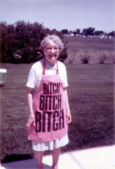 yeah, bitch. Bad Family Photos, Inappropriate Shirts, Funny Old People, Elderly People, 背景 シンプル, Old Woman, Old People, Britney Spears, Funny T