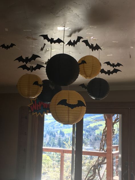 Batman And Batgirl Birthday Party, Batman Birthday Decorations, Batman Sweet 16, Batman Themed Birthday Party Decoration, Adult Batman Party, Batman Decorations Party, Batman Moodboard, Batman Birthday Party Decorations, Party Ceiling Decor