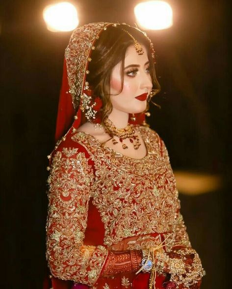 Bridal dress ideas pakistani bridal dress ideas pakistani bridal party dress designs ideas welama dress designs ideas stylish dress designs ideas stylish looks ideas Bridal Dp, Bridal Dress Ideas, Kashee's Mehndi Designs, Mehndi Hairstyles, Hear Style, Nikah Outfit, Blue Ombre Hair, Bridal Makeup Images, Latest Bridal Dresses