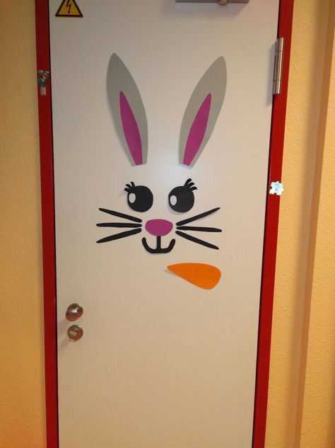 Easter Decorations Classroom, Easter Classroom Door, Easter Classroom Decorations, Easter Photo Frames, Spring Crafts Preschool, Easter Classroom, Baby Art Projects, Christmas Crafts For Kids To Make, Easter Bunny Crafts