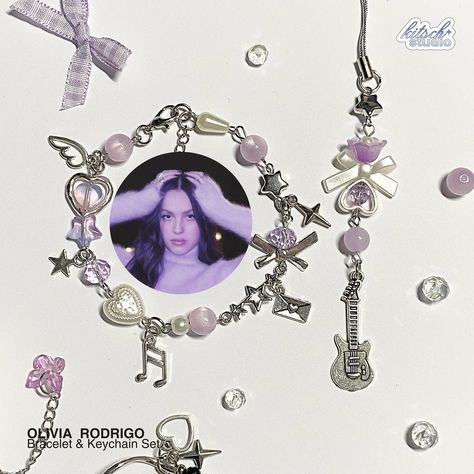 ⋆౨ৎ˚⟡˖olivia rodrigo x guts world tour 💜⛓️💫
 ig: kitsch.studio Clutter Keychain, Car Keychain Ideas, Keychain Ideas, Set Bracelet, Aesthetic Stuff, Car Keychain, Stainless Steel Wire, Olivia Rodrigo, Pearl Size