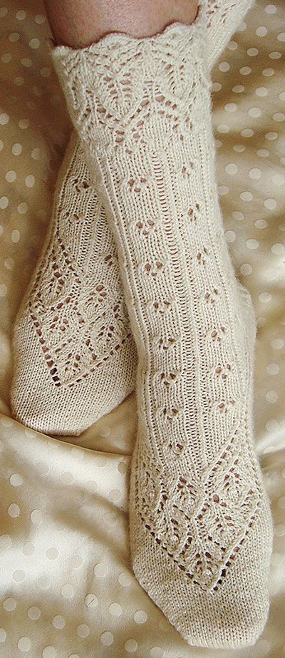 Lingerie sock : Knitty First Fall 2011 Sock Knitting Patterns, Crochet Socks, Knitting Magazine, Knitted Wit, Lace Socks, 자수 디자인, Sock Patterns, Beautiful Knitting, Knit Or Crochet