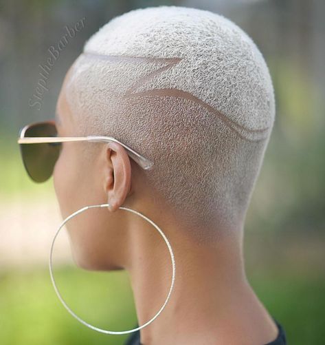 Short Bald Hair For Black Women, White Short Hair Black Women, Women Fade Haircut, Bald Baddie, Short Platinum Hair, Pinterest Short Hairstyles, Bald Hairstyles For Women, Fade Haircut Women, Low Cut Hairstyles