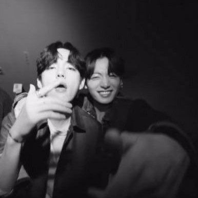 Zlata Core, Tae Kook, V Smile, Bts Black And White, Be Okay, + Core + Aesthetic, Black And White Aesthetic, White Aesthetic, Foto Bts