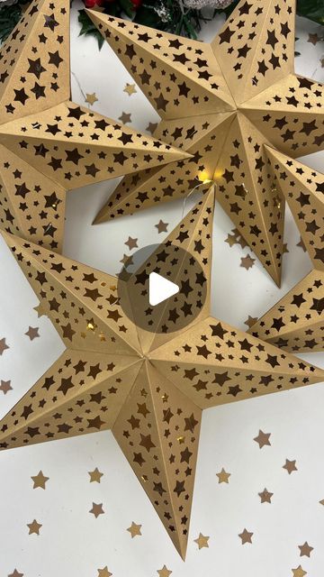 3d Paper Lantern, 3d Paper Stars Tutorial, 3 D Stars How To Make, How To Make Star, 3d Stars Diy Paper, Star Making With Paper, Star Garland Diy, Paper Star Lights, 3d Paper Star