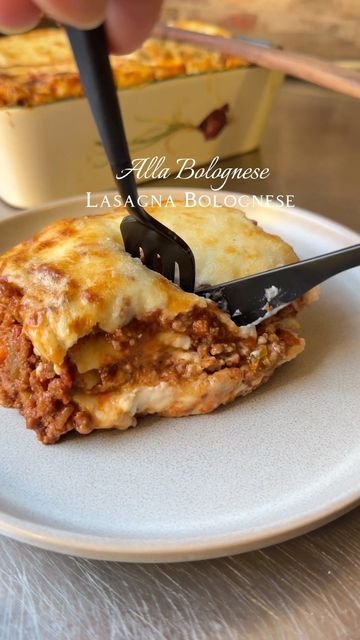 Sofia Misabishvili on Instagram: "LASAGNA BOLOGNESE (LASAGNE ALLA BOLOGNESE) Even if culinary critics say that this is not an authentic recipe! I will tell you that it is incredibly delicious! 🤤😅 Lasagna Bolognese (Lasagne alla Bolognese) made with the most incredible and flavourful Bolognese Ragu, creamy bechamel sauce and layers of fresh lasagna. A comforting and truly special recipe that’s worth all of the effort. ✅Because making lasagna from scratch is very time consuming I recommend making the Bolognese sauce the day before ✅You’ll notice there’s no mozzarella involved here, traditionally it’s not added and because the ragu is so rich it’s really not needed. ✅Lasagna Bolognese is the perfect dish to serve for a family Sunday dinner or on special occasions like Christmas or Easter. Lasagna From Scratch, Lasagna With Bechamel Sauce, Making Lasagna, Bechamel Sauce Recipe, Pancetta Recipes, Lasagna Bolognese, Best Baked Potato, How To Make Lasagna, Lasagne Recipes