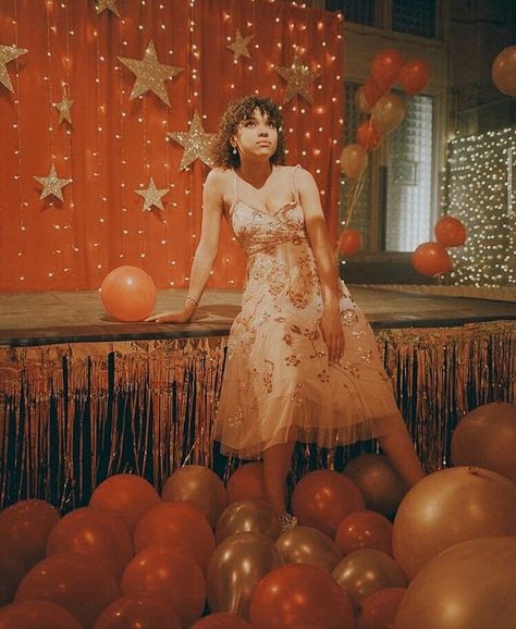 Sofia Bryant, Queer Prom, 80s Prom Party, 70s Prom, Retro Prom, 90s Prom, Prom Themes, 80s Prom, Prom Decor