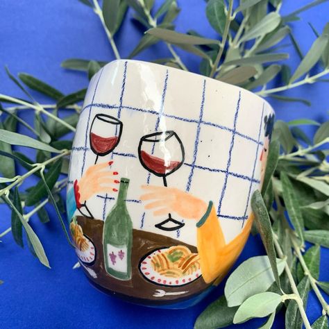 Ceramics • Instagram Pottery Painting Inspo Mug, Pottery Drawing, Ceramic Cafe, Diy Pottery Painting, Color Me Mine, Diy Ceramic, Keramik Design, Diy Pottery, Ceramics Pottery Art