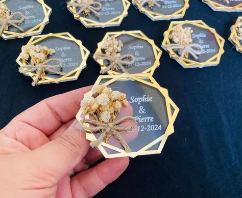 Wedding Favors for Guests, Wedding Favor Magnet, Personalized Wedding Magnet, Wedding Thank You Gift, Magnet Favors, Hexagon Magnet - Etsy Magnet Favors, Wedding Favours Magnets, Anniversary Favors, Wedding Thank You Gifts, Engagement Favors, Bridesmaid Favors, Wedding Magnet, Tiny Gifts, Personalized Ring