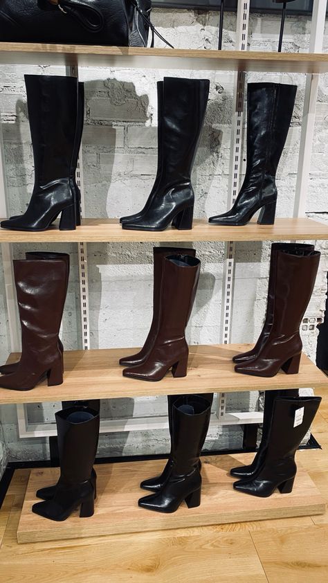 #fall #falloutfitsforwomen #high #boots #heels #black #brown #style #vibes #lifestyle #outfits #life #real #photography #itgirl #bershka #store Boots Heels Black, High Boots Heels, Real Photography, Shoes Ideas, Brown Style, Boots Heels, Heels Black, Dream Shoes, Winter Outfit