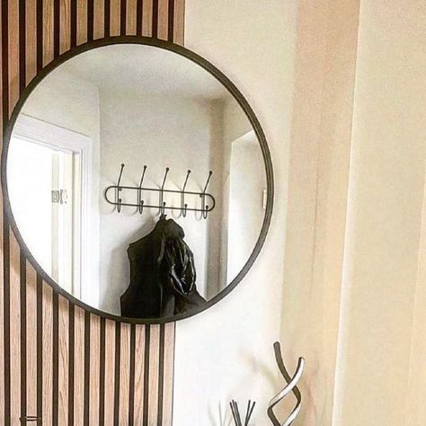 Ellerton | Barratt Homes on Instagram: "Slat panelling appreciation post 🤪🤍 We get so many questions about how we did our slat panelling and it was actually just a problem solver for us… the showroom we visited had a flat wall in the hall so we pre-bought the mirror and shoe cabinet, to then realise there was an alcove in our build. We used the ready made slat panelling from @thewoodveneerhub to level things out and create the perfect feature wall - win win 😍 #barratthomes #barrattellerton #barrattmaidstone #myhomevibe #homedecor #homesofinstagram #scandihome #mybeigehome #neutralhome #hallinspo" Slat Wall With Mirror And Shelf, Slat Panelling, Barratt Homes, Scandi Home, Problem Solver, So Many Questions, Slat Wall, Appreciation Post, Shoe Cabinet