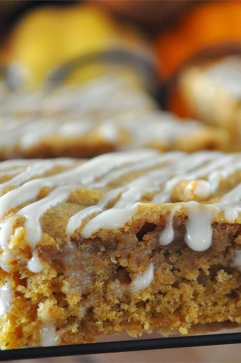 Apple Butter Bars Recipe, Recipes Using Apple Butter Desserts, Desserts Made With Apple Butter, Recipes Using Apple Butter Baking, Apple Butter Blondies, Apple Butter Desserts Easy Recipes, Apple Butter Cake Easy, Recipes With Apple Butter In It, What To Do With Apple Butter