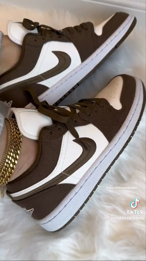 Jordan 1 Low Light Olive, Air Jordan 1 Low Brown, Brown Jordans, Jordan 1 Low Women, Air Jordan Low, Air Jordan 1s, All Nike Shoes, Tenis Nike, Sneaker Lovers