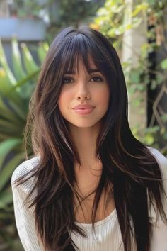 Rambut Brunette, Korean Hairstyles, Hairstyles For Layered Hair, Chique Outfits, Long Dark Hair, Long Hair With Bangs, Hair Color And Cut, Haircuts For Long Hair, Long Hair Cuts