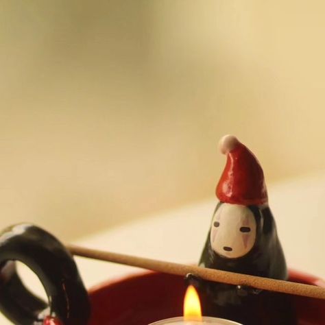 @totto.pottery on Instagram: "This candle holder that can be used as an incense burner is no longer a stranger to Totto's customers. We gave No face a cute red hat this time, hope you like it as much as the old version 🥰 #candleholder #incenseburner #noface #ghibli #spiritedaway #handmadewithlove #gốm #workshopgốm" No Face Pottery, Face Incense Holder, Face Pottery, Red Hat, Incense Holder, Red Hats, Incense Burner, Pottery Ideas, Incense