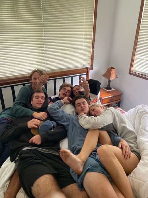 Nate Icebreaker, Nathan Hawkins, Icebreaker By Hannah Grace, Anastasia Allen, Identical Triplets, Drunk Friends, Friend Group Pictures, Hannah Grace, Siblings Goals