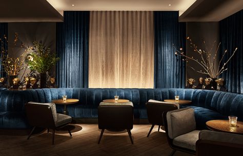 11 Howard: A Scandi Paradise in SoHo, New York - Remodelista 11 Howard Hotel, Banquette Restaurant, Zigarren Lounges, Soho Hotel, Bistro Furniture, Soho New York, Lounge Bar, Banquette Seating, Outdoor Patio Furniture Sets