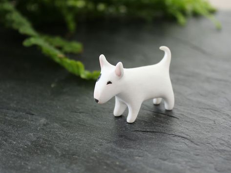 For The Past Two Years, I've Spent Almost Every Day Making Tiny Creatures Out Of Polymer Clay. Here Are Just Some Of My Favorites So Far Tiny Creatures, Porcelain Animal, Air Dry Clay Projects, Polymer Clay Figures, Paper Mache Sculpture, Clay Diy Projects, Clay Crafts Air Dry, Polymer Clay Animals, Polymer Clay Dolls